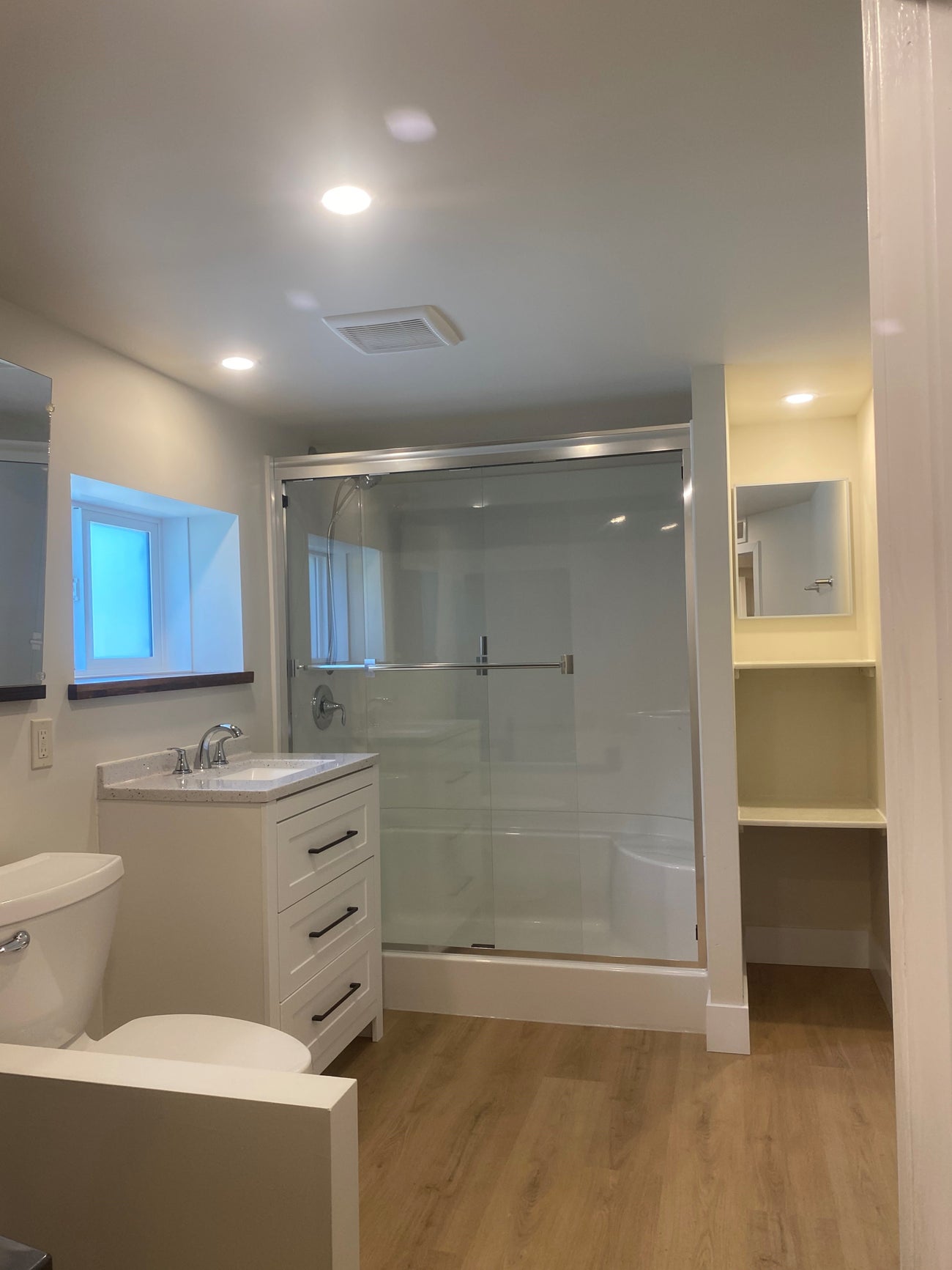 815 B Homewood Rd. - CR Campbell River Central Single Family Residence for Sale, 1 Bedroom  #11