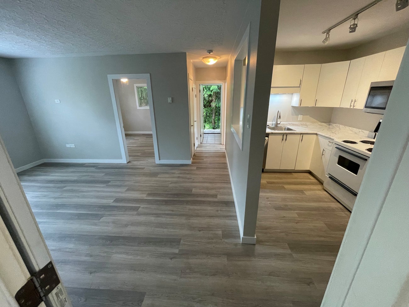 #3, 781 - 7th Avenue, Campbell River - CR Campbell River Central Single Family Residence for Sale, 1 Bedroom # - 1