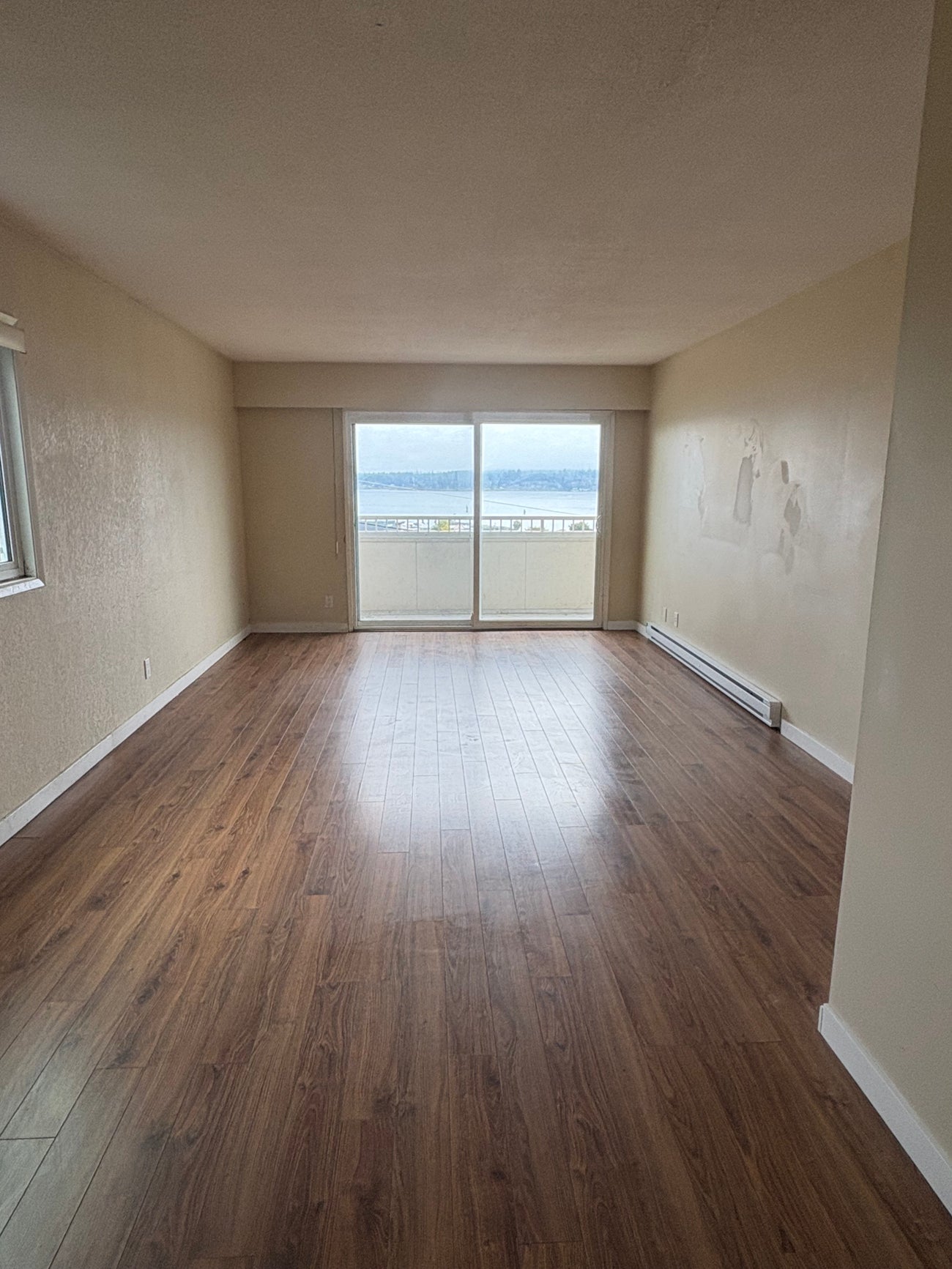 301 - 451 - 9th Avenue,  - CR Campbell River Central Condo Apartment for Sale, 2 Bedrooms # - 8