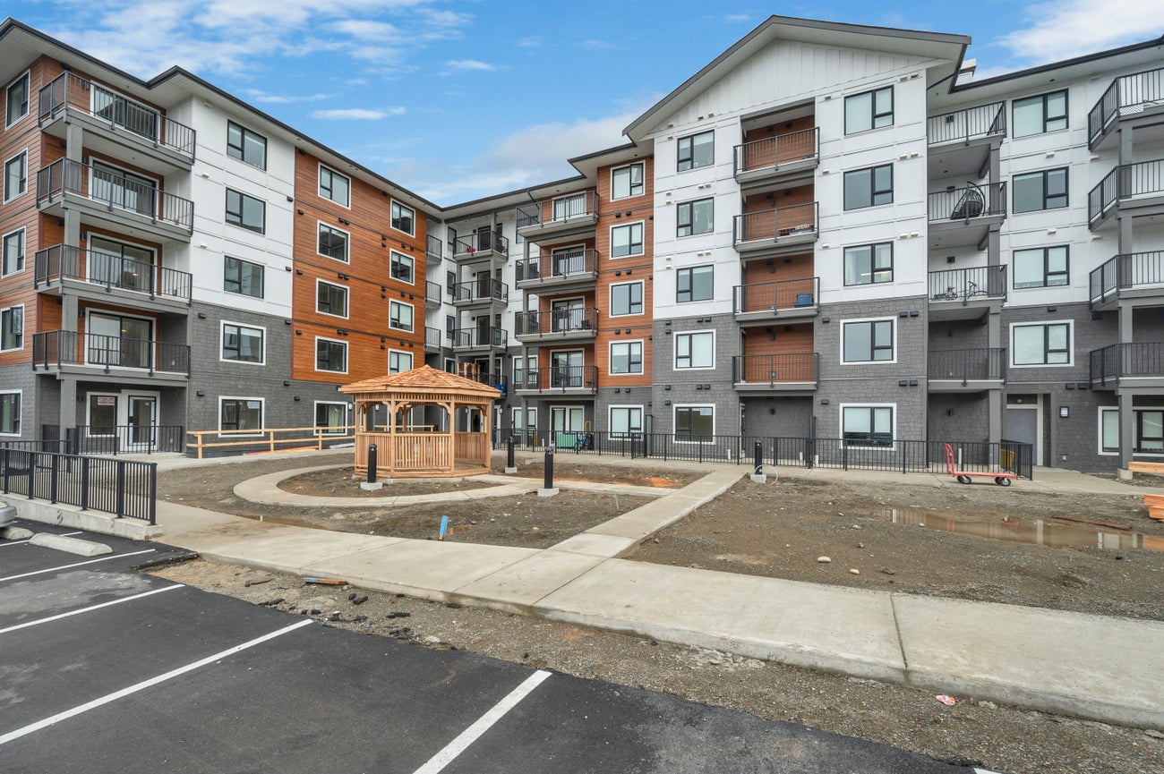 115 - 850 Dogwood St  - CR Campbell River Central Condo Apartment for Sale, 1 Bedroom  #1