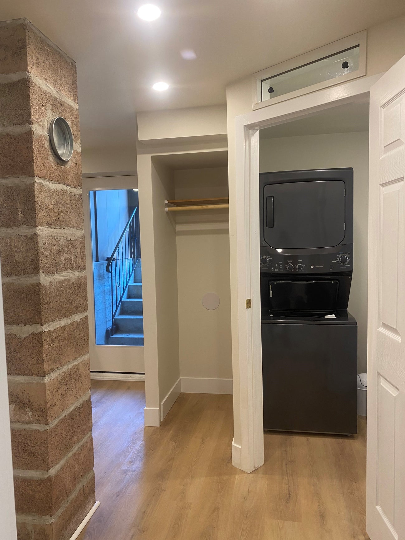 815 B Homewood Rd. - CR Campbell River Central Single Family Residence for Sale, 1 Bedroom  #9