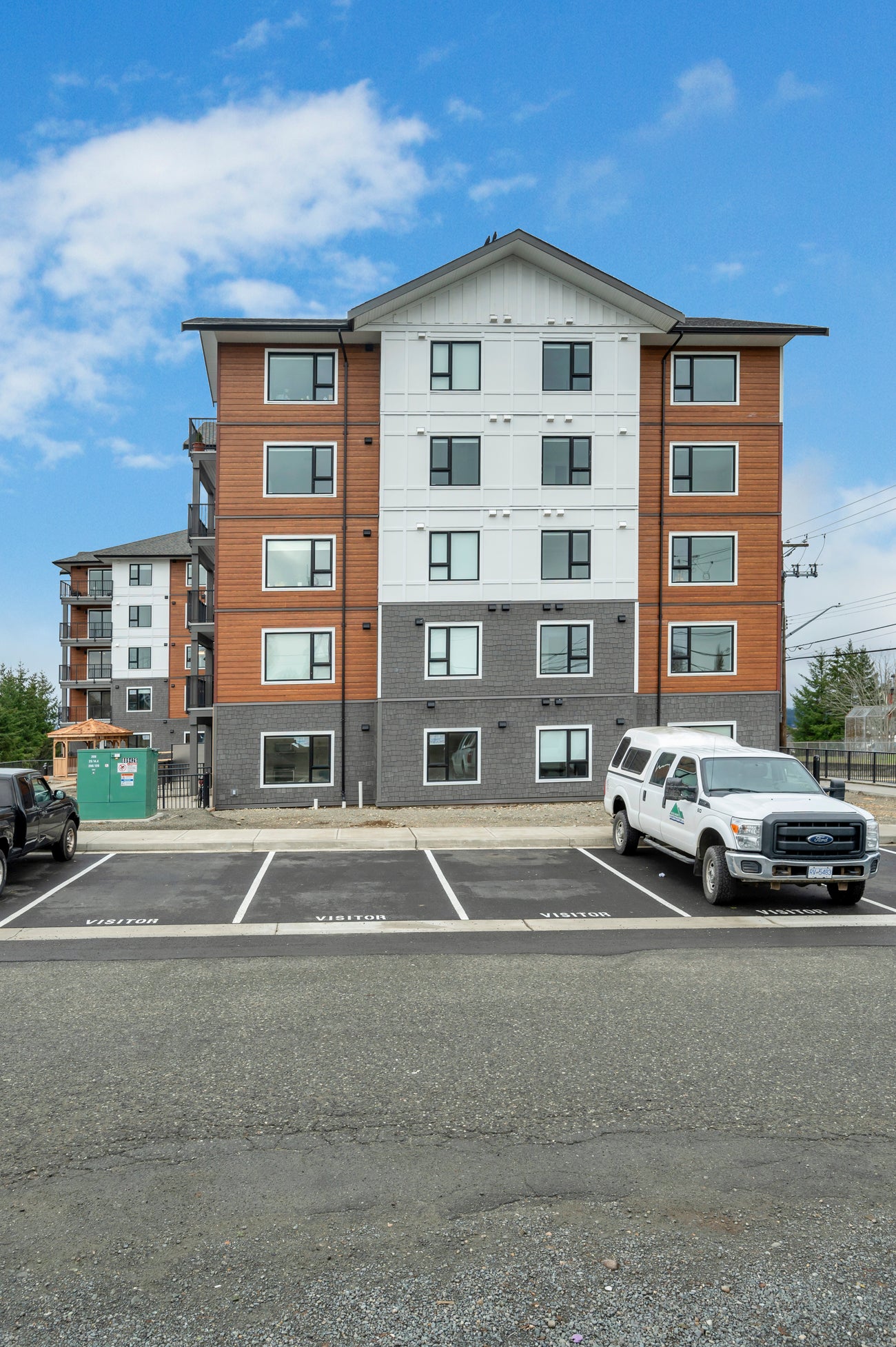 102 - 850 Dogwood St. - CR Campbell River Central Condo Apartment for Sale, 1 Bedroom # - 2
