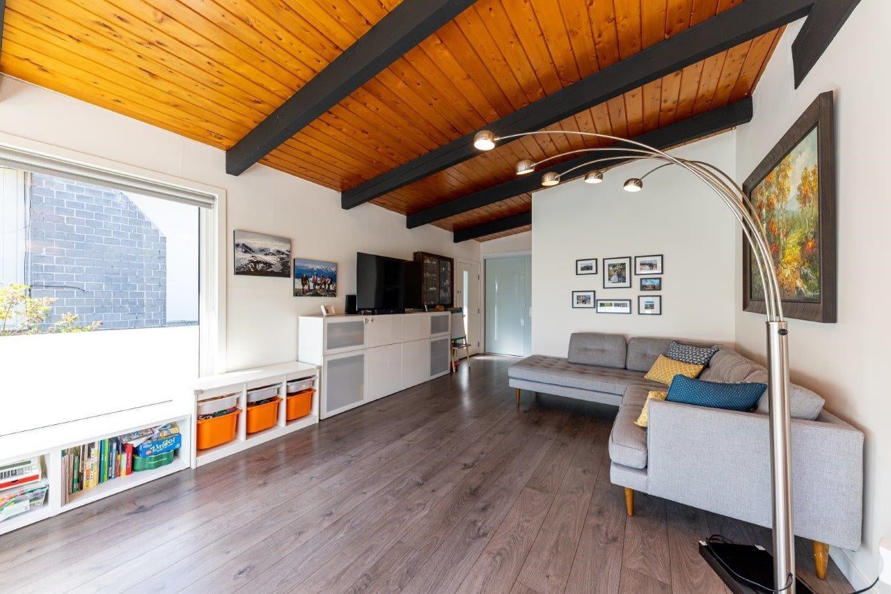 1630 ROSS ROAD - Lynn Valley House/Single Family for sale, 4 Bedrooms (R2717530) #10