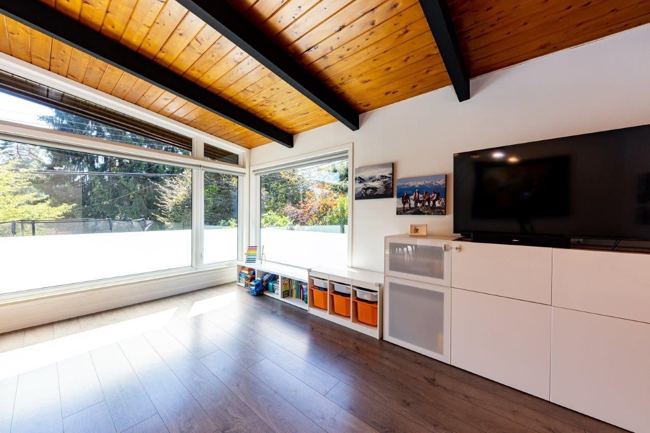 1630 ROSS ROAD - Lynn Valley House/Single Family for sale, 4 Bedrooms (R2717530) #9