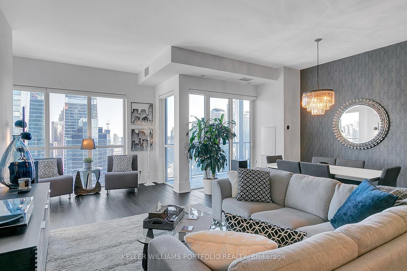 4403 - 300 Front Street W - Waterfront Communities C1 condo-apartment for Sale, 3 Bedrooms (C12744604)# - 1