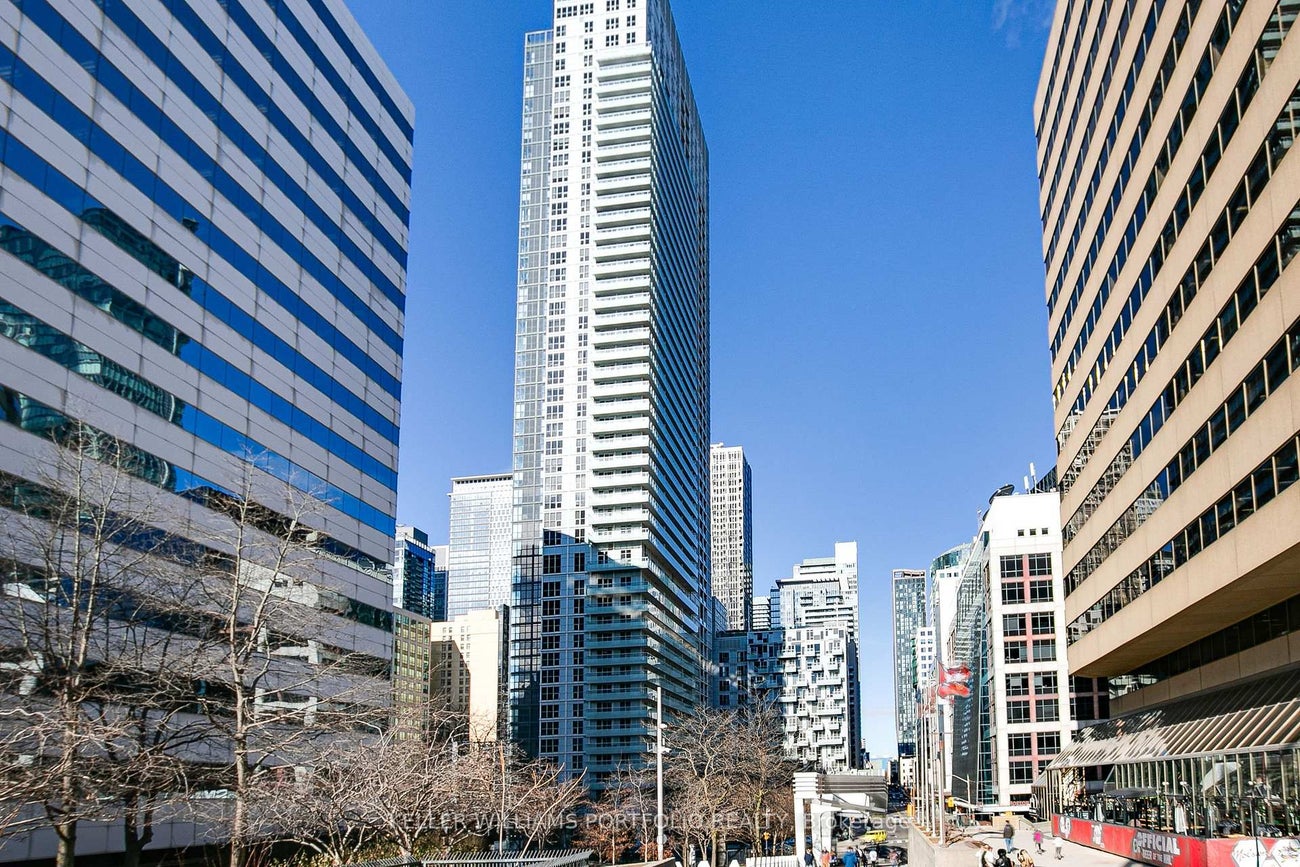 4403 - 300 Front Street W - Waterfront Communities C1 condo-apartment for Sale, 3 Bedrooms (C12744604)# - 38