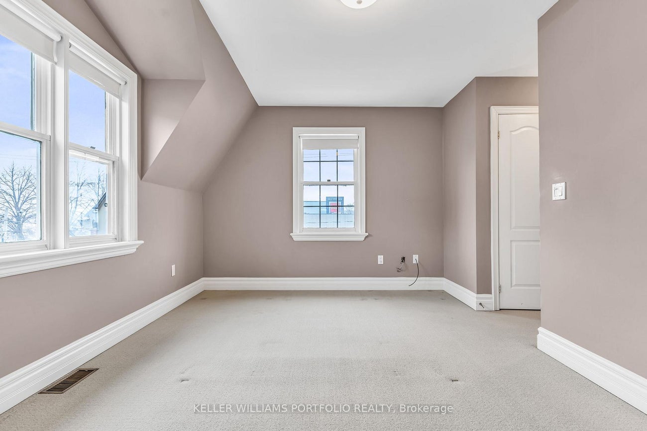 9A Woodfield Rd Road - Greenwood-Coxwell Att/Row/Townhouse for Sale, 2 Bedrooms (E12332525) #14