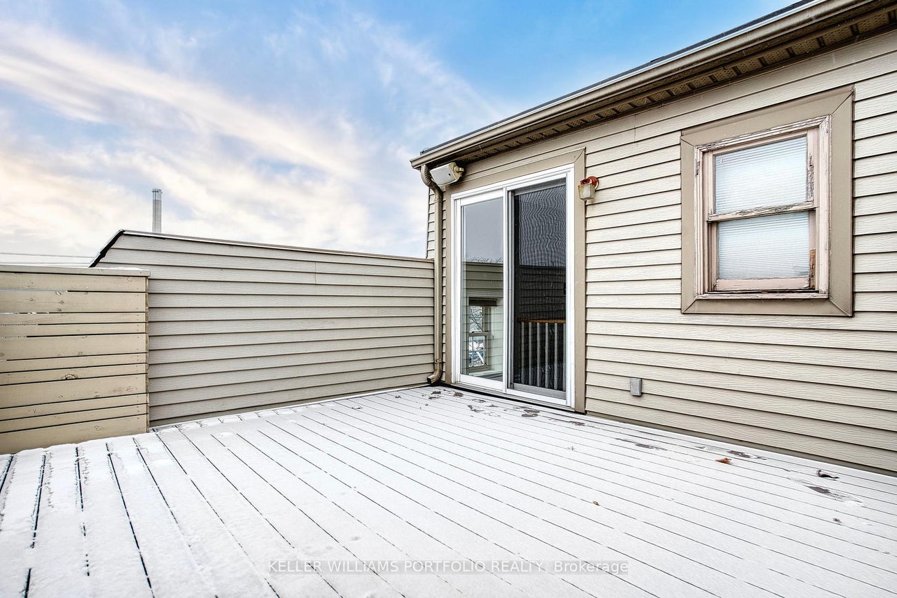 9A Woodfield Rd Road - Greenwood-Coxwell Att/Row/Townhouse for Sale, 2 Bedrooms (E12332525) #23