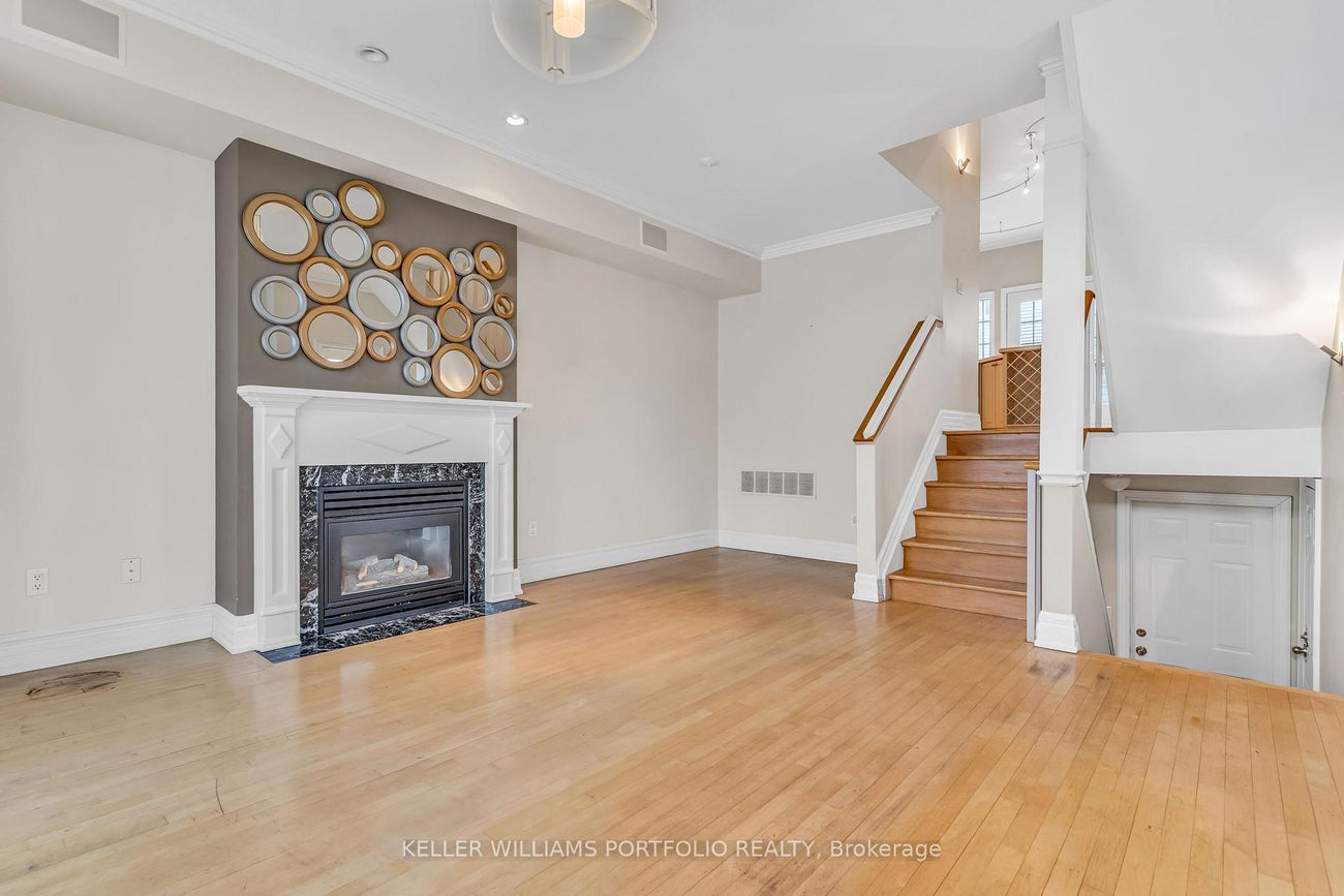 9A Woodfield Rd Road - Greenwood-Coxwell Att/Row/Townhouse, 2 Bedrooms (E12332525)# - 2