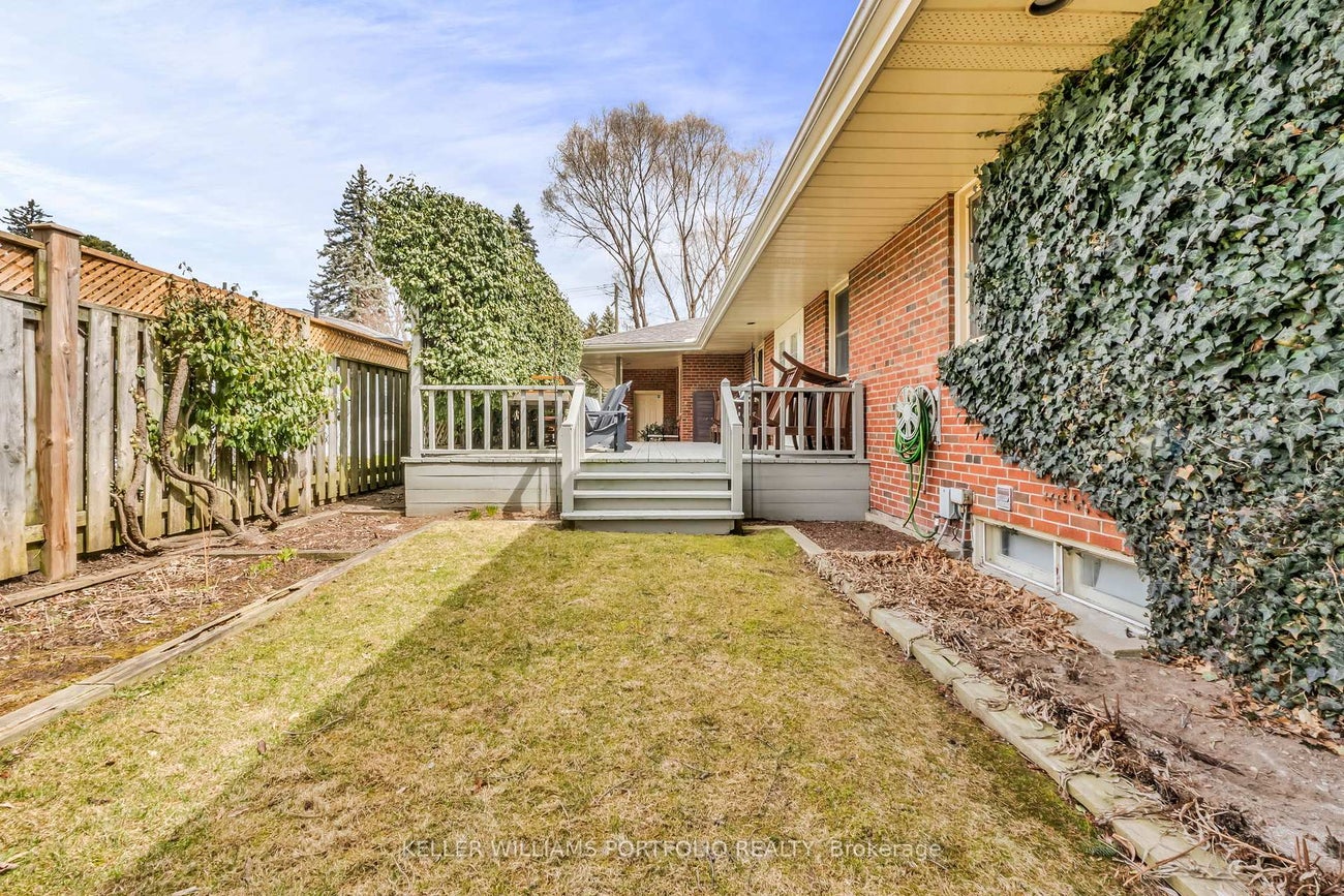 1123 Lakeshore Road E - 1013 - OO Old Oakville Detached for Sale, 2 + 3 Bedrooms (W12078047) #28