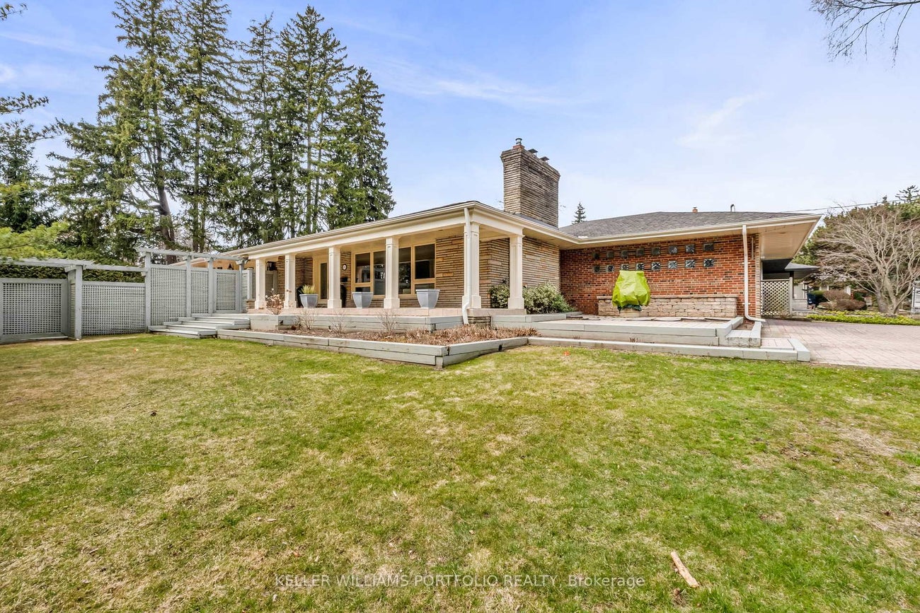 1123 Lakeshore Road E - 1013 - OO Old Oakville Detached for Sale, 2 + 3 Bedrooms (W12078047) #30