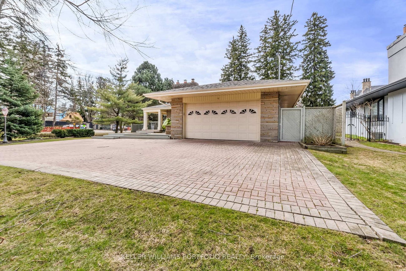 1123 Lakeshore Road E - 1013 - OO Old Oakville Detached for Sale, 2 + 3 Bedrooms (W12078047) #31