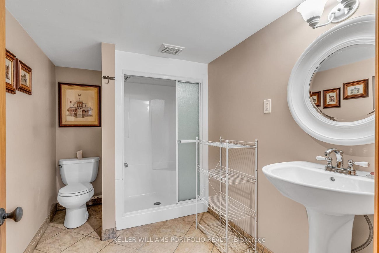 42 Forty First Street - Long Branch Detached for Sale, 1 + 1 Bedrooms (W12163602)# - 28