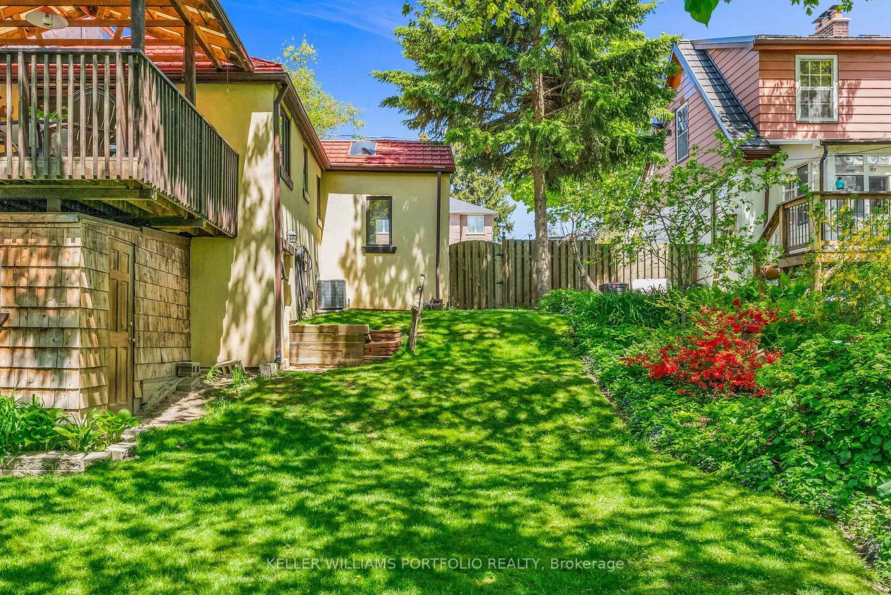 42 Forty First Street - Long Branch Detached for Sale, 1 + 1 Bedrooms (W12163602)# - 39