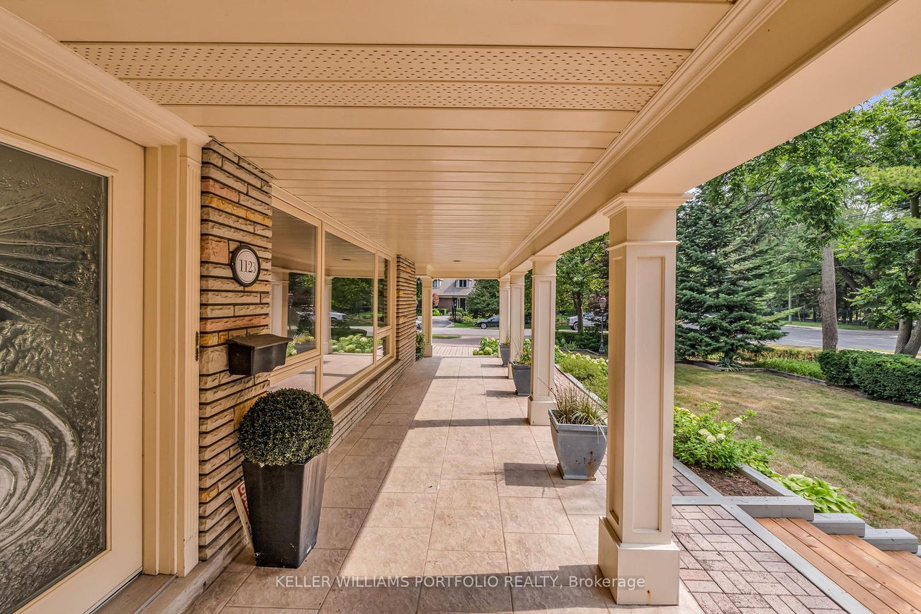 1123 Lakeshore Road E - 1013 - OO Old Oakville Detached for Sale, 2 + 3 Bedrooms (W12375640)# - 10