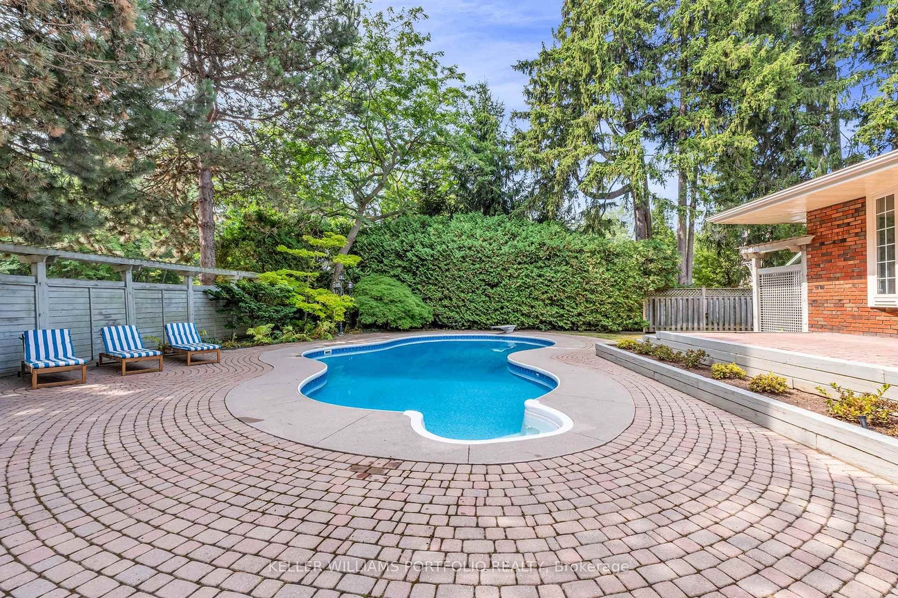 1123 Lakeshore Road E - 1013 - OO Old Oakville Detached for Sale, 2 + 3 Bedrooms (W12375640)# - 36