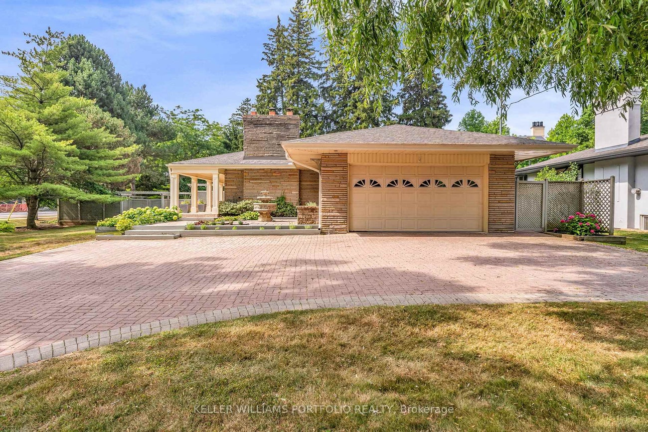 1123 Lakeshore Road E - 1013 - OO Old Oakville Detached for Sale, 2 + 3 Bedrooms (W12375640)# - 3