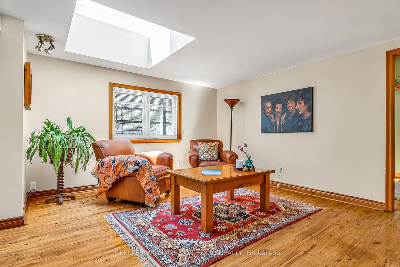 42 Forty First Street - Long Branch Detached for Sale, 1 + 1 Bedrooms (W12942650)# - 11