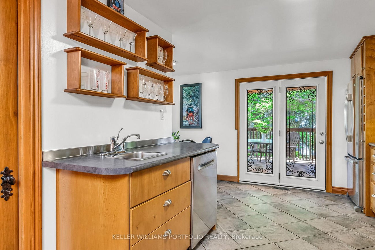 42 Forty First Street - Long Branch Detached for Sale, 1 + 1 Bedrooms (W12942650)# - 17