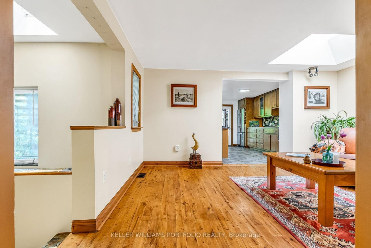 42 Forty First Street - Long Branch Detached for Sale, 1 + 1 Bedrooms (W12942650)# - 7