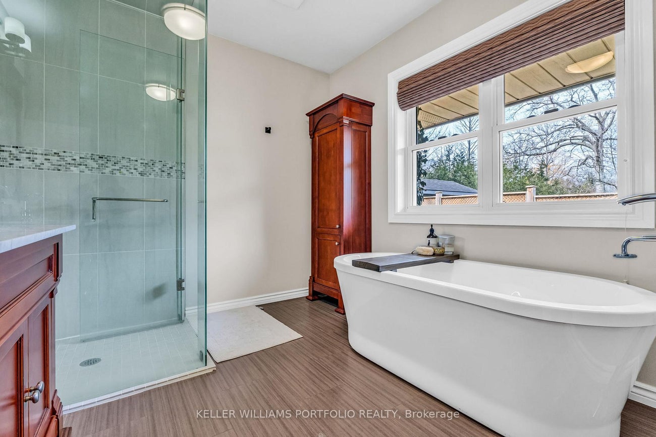 1123 Lakeshore Road E - 1013 - OO Old Oakville Detached, 2 + 3 Bedrooms (W12949898)# - 26