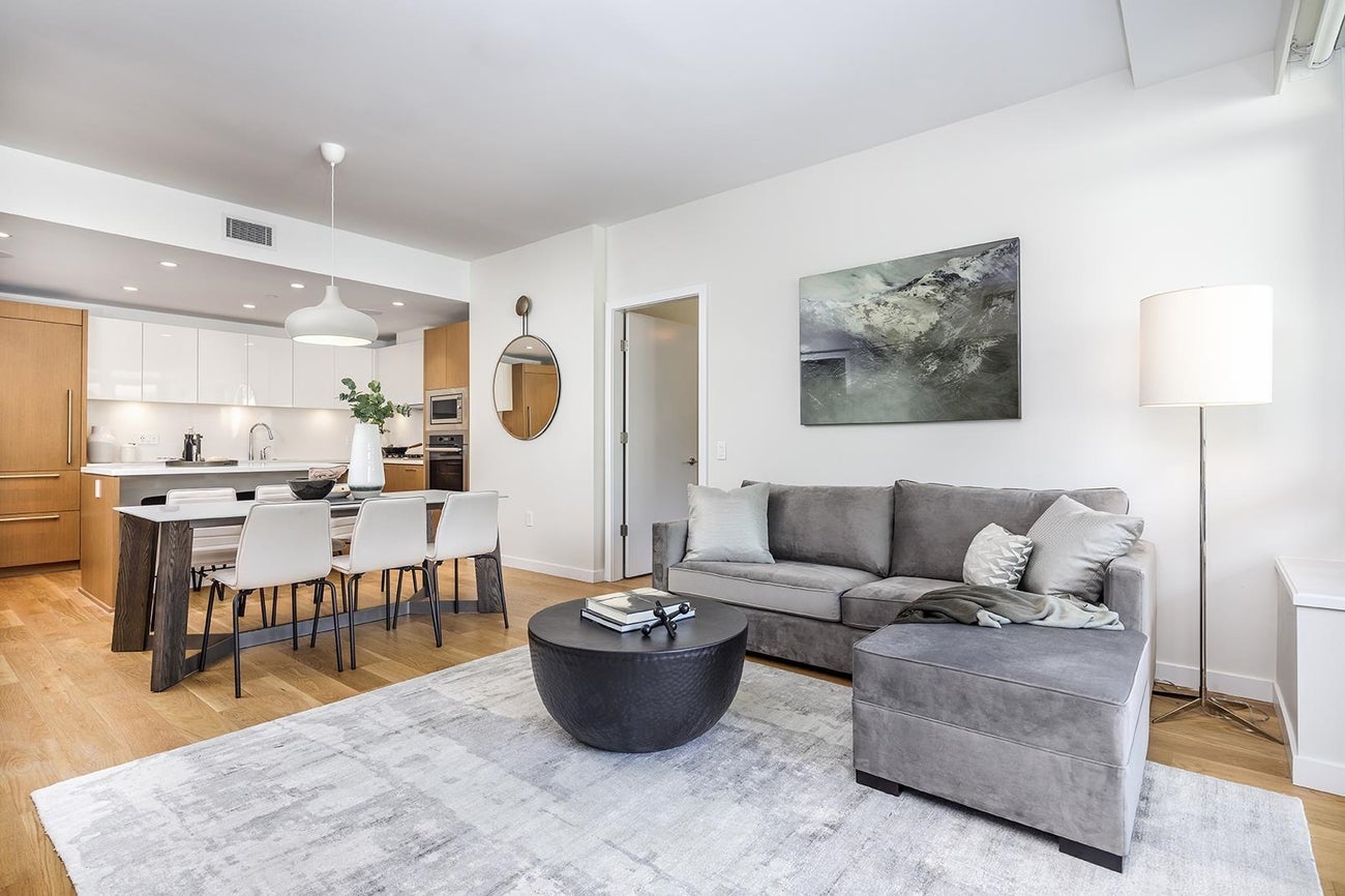 305 788 ARTHUR ERICKSON PLACE - Park Royal Apartment/Condo, 2 Bedrooms (R2857007) #1