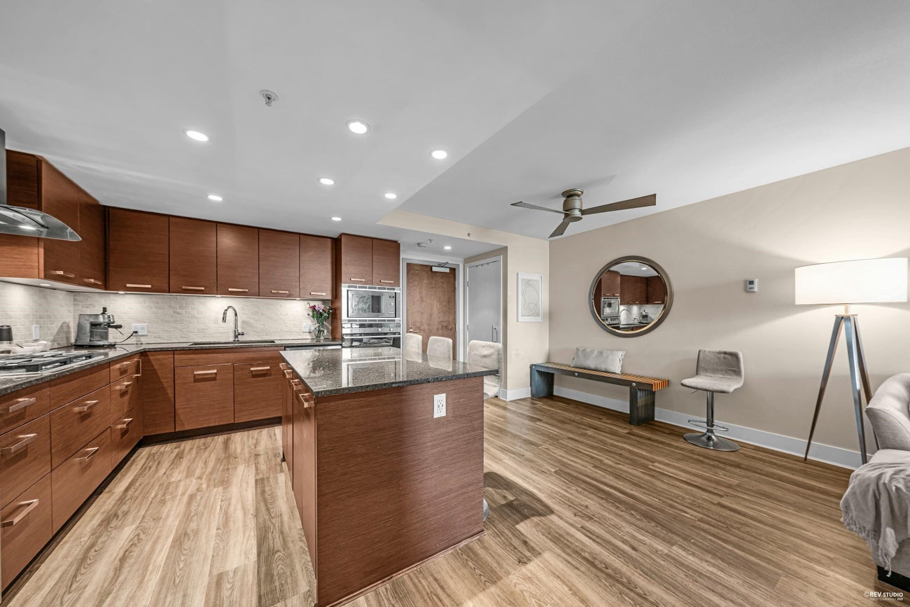 303 210 W 13TH STREET - Central Lonsdale Apartment/Condo, 1 Bedroom (R2960286) #5