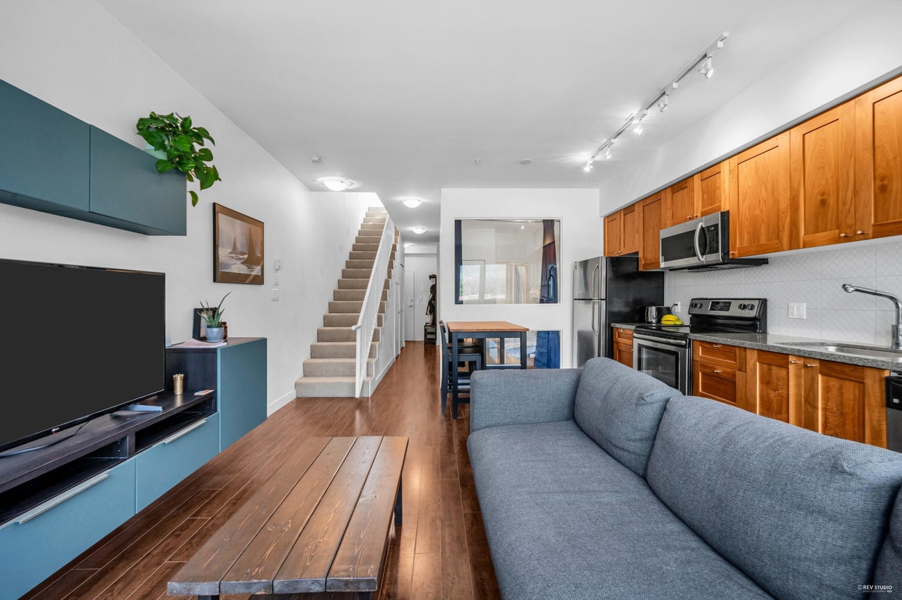 401 - 37841 Cleveland Avenue - Downtown SQ Apartment/Condo for Sale, 1 Bedroom (R3043926) #1