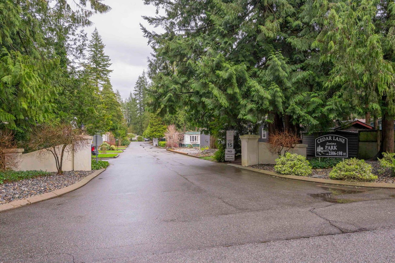11 - 2306 198 Street - Brookswood Langley Manufactured Home for Sale, 3 Bedrooms (R2987321) #4