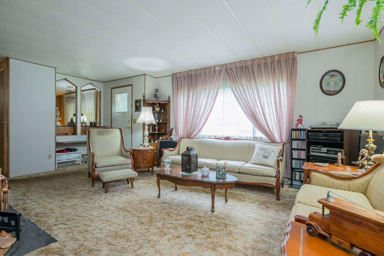 11 - 2306 198 Street - Brookswood Langley Manufactured Home for Sale, 3 Bedrooms (R2987321) #8
