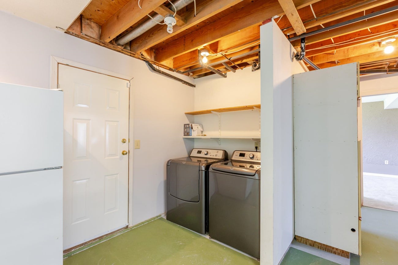 2978 266a Street - Aldergrove Langley Single Family Residence for Sale, 4 Bedrooms (R2998039) #27