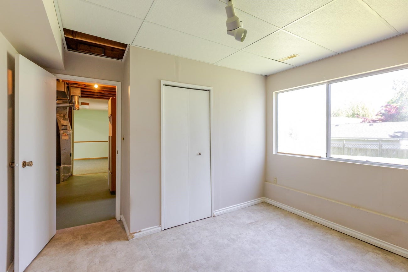 2978 266a Street - Aldergrove Langley Single Family Residence for Sale, 4 Bedrooms (R2998039) #30