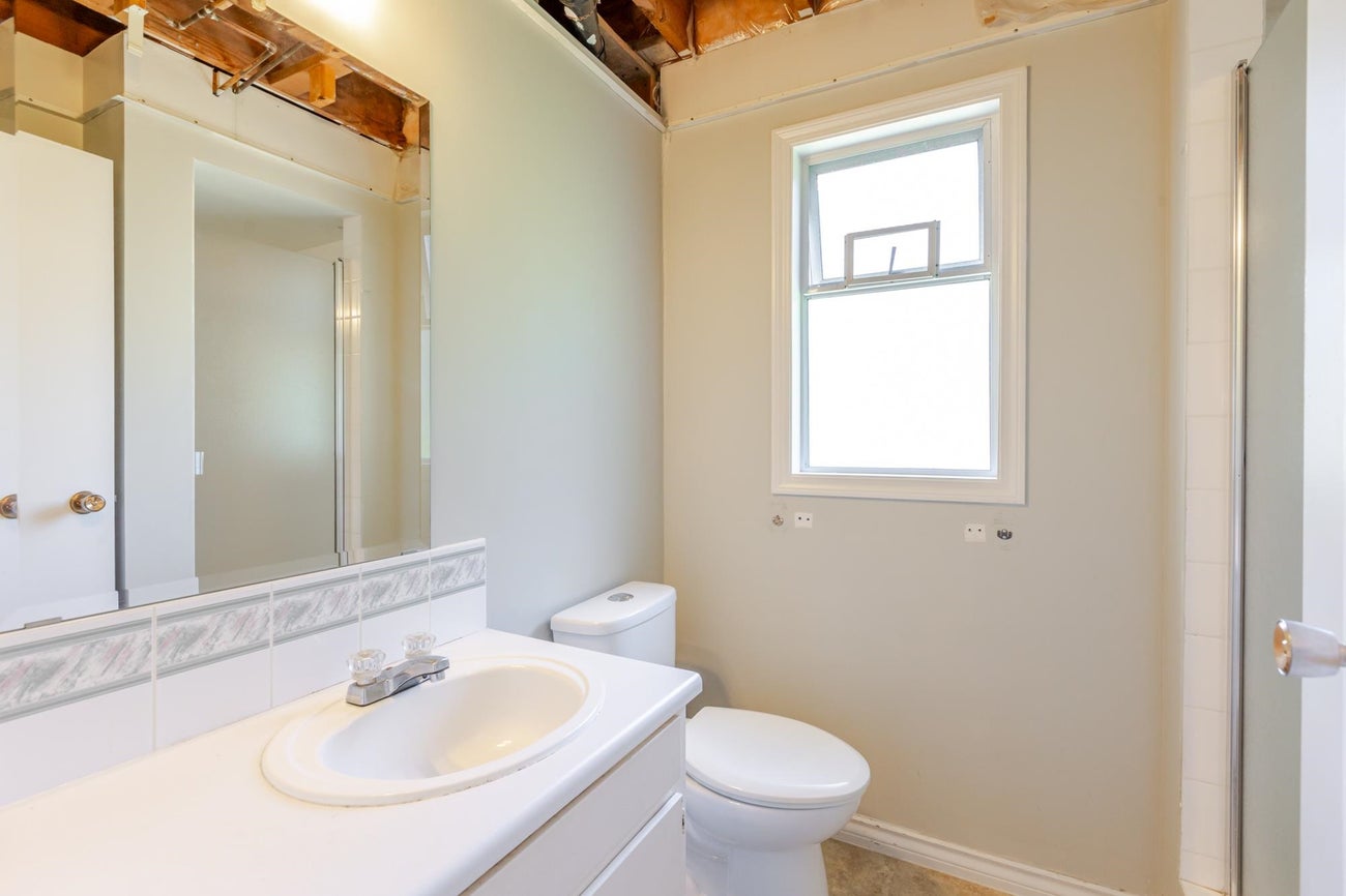 2978 266a Street - Aldergrove Langley Single Family Residence for Sale, 4 Bedrooms (R2998039) #31