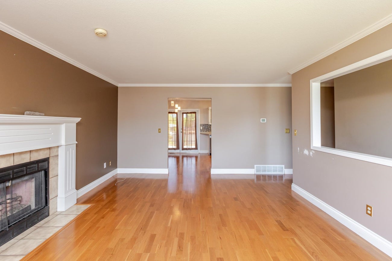 2978 266a Street - Aldergrove Langley Single Family Residence for Sale, 4 Bedrooms (R2998039) #9