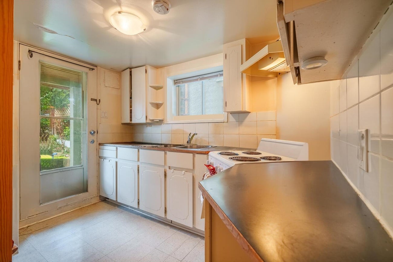 5186 Elgin Street - Knight Single Family Residence, 6 Bedrooms (R2972894) #28