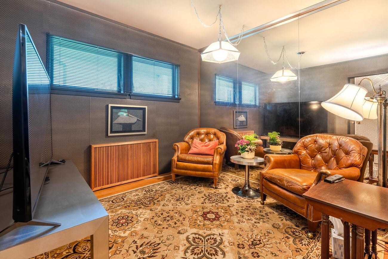 349 Midlothian Street - Cambie Single Family Residence for Sale, 5 Bedrooms (R3054974) #12