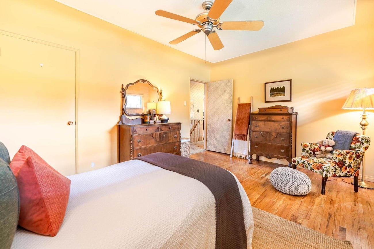 349 Midlothian Street - Cambie Single Family Residence for Sale, 5 Bedrooms (R3054974) #16