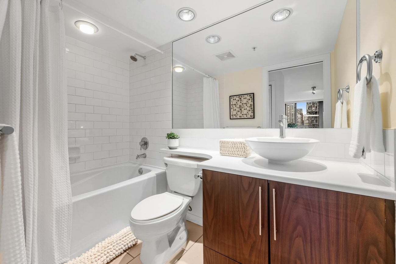 804 - 1225 Richards Street - Downtown VW Apartment/Condo, 1 Bedroom (R3069281)# - 17