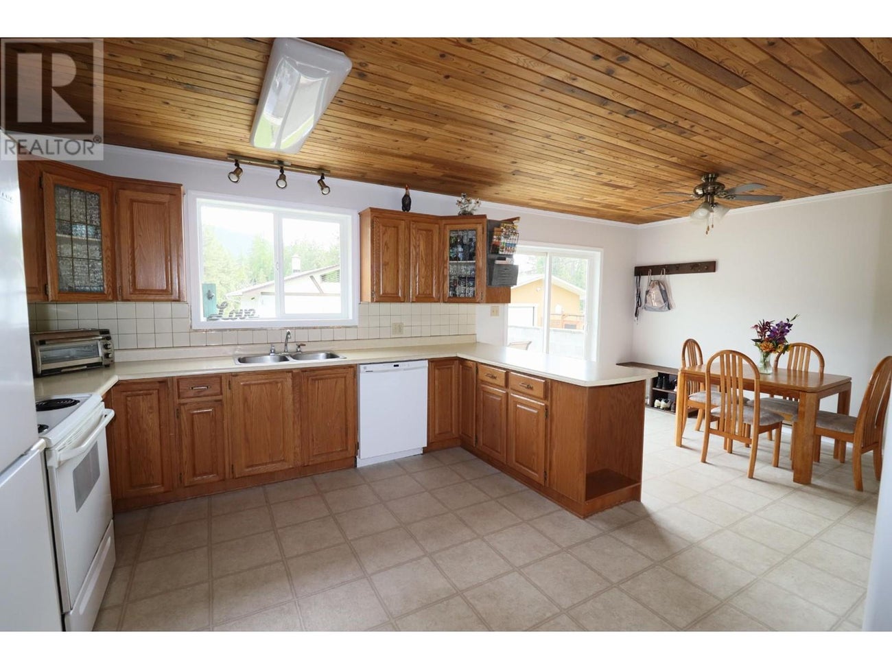 40 CHASE Road - Christina Lake House for Sale, 4 Bedrooms (10337958) #4
