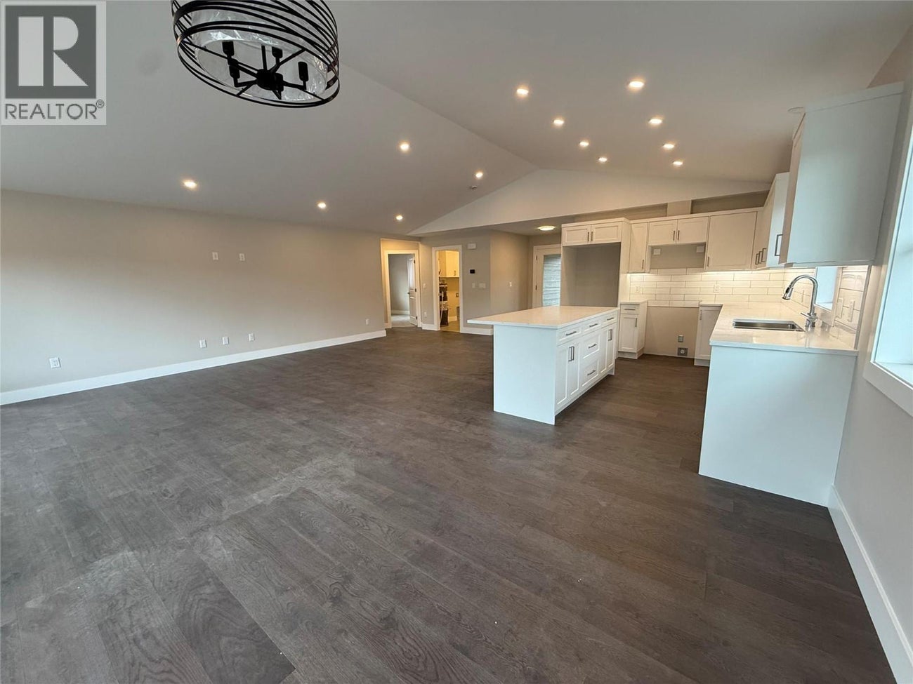 6060 19th Street - Grand Forks Single Family for Sale, 3 Bedrooms (10343647)# - 4