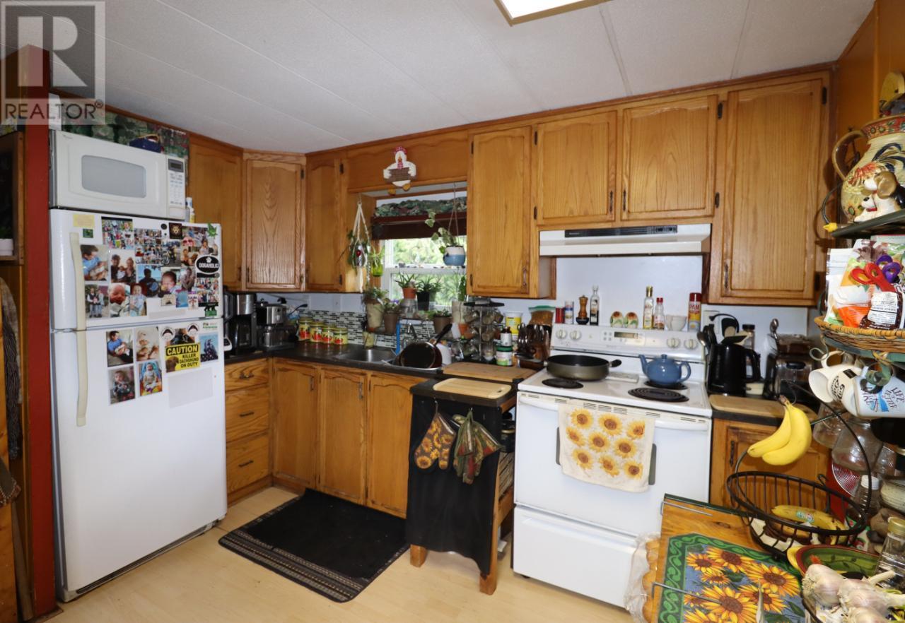 1680 CHANDLER Road - Christina Lake Manufactured Home for Sale, 2 Bedrooms (10345484) #22