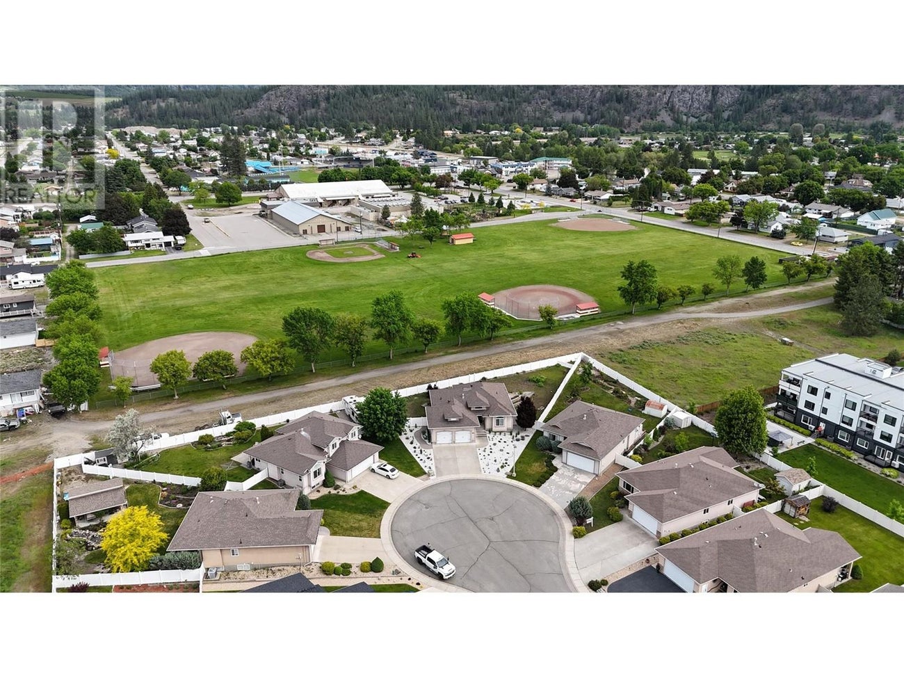 2160 BRYCEN Place - Grand Forks Single Family for Sale, 5 Bedrooms (10349553)# - 5