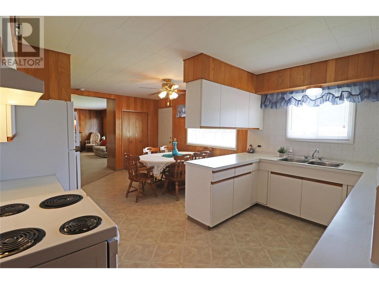 6275 College Road - Grand Forks Single Family for Sale, 4 Bedrooms (10354049)# - 10