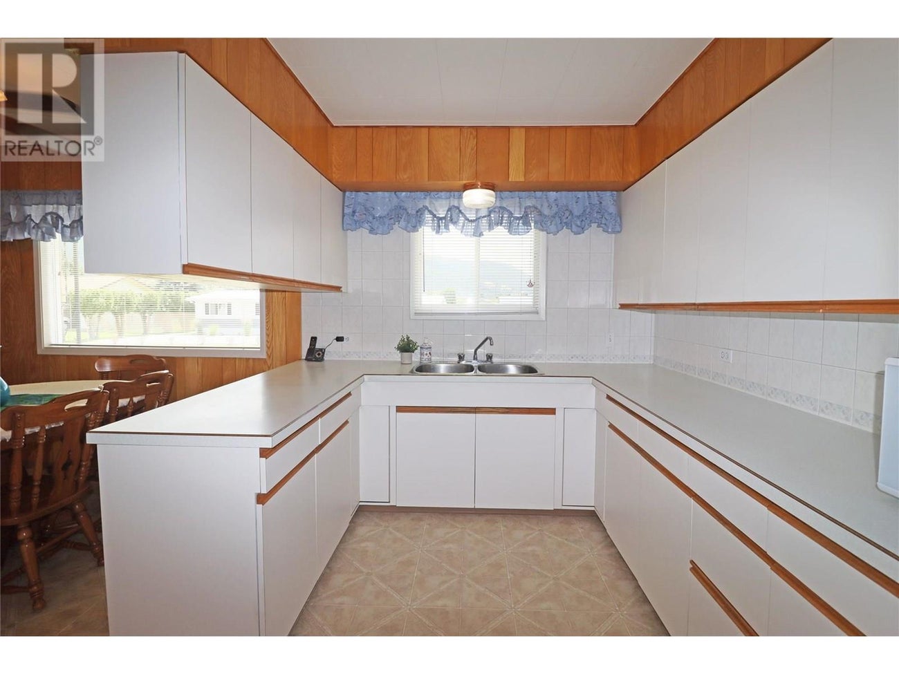 6275 College Road - Grand Forks Single Family for Sale, 4 Bedrooms (10354049)# - 11