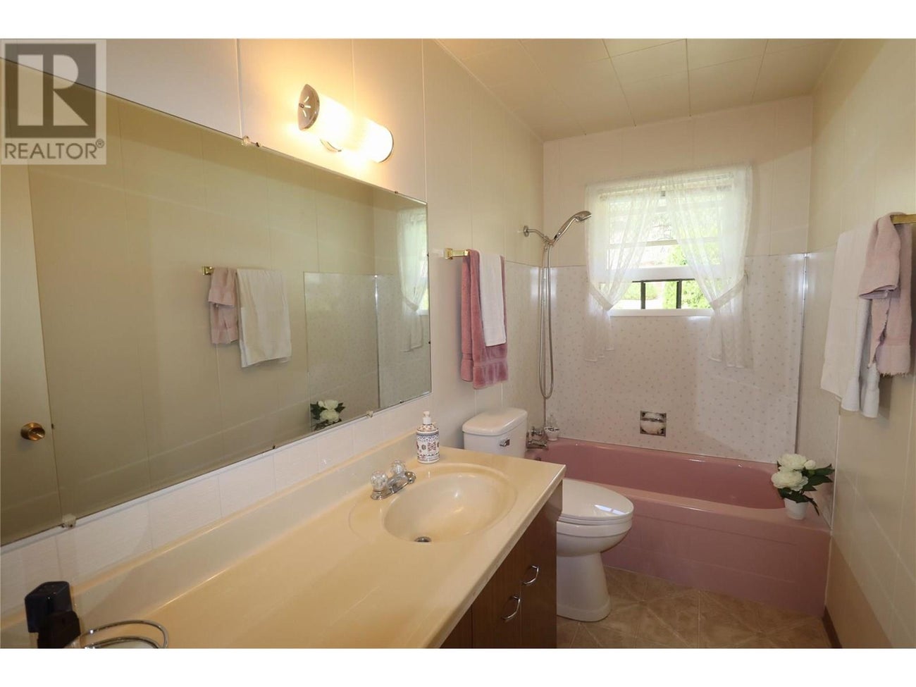 6275 College Road - Grand Forks Single Family for Sale, 4 Bedrooms (10354049)# - 21