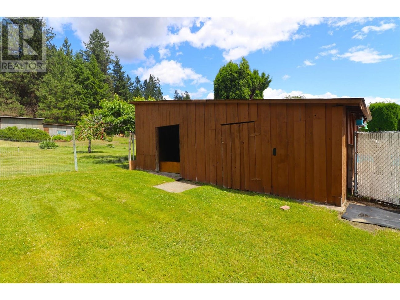 6275 College Road - Grand Forks Single Family for Sale, 4 Bedrooms (10354049)# - 31