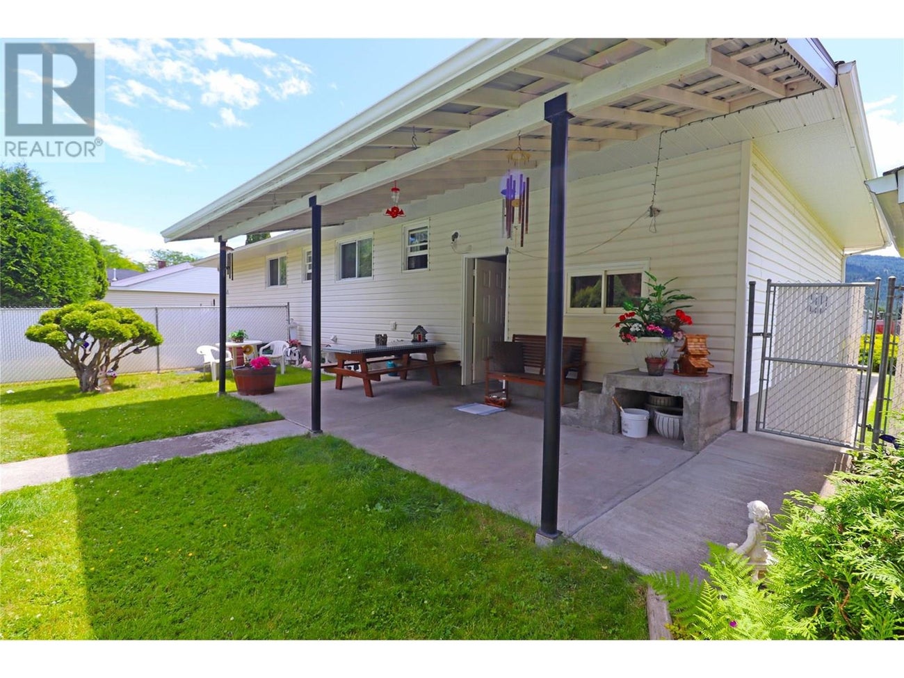 6275 College Road - Grand Forks Single Family for Sale, 4 Bedrooms (10354049)# - 5