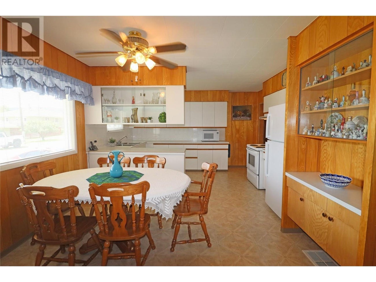 6275 College Road - Grand Forks Single Family for Sale, 4 Bedrooms (10354049)# - 8