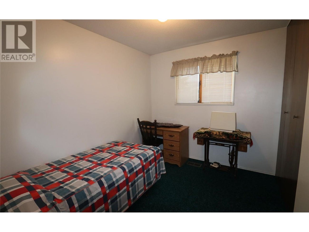 5750 Reservoir Road - Grand Forks House for Sale, 4 Bedrooms (10355821) #10