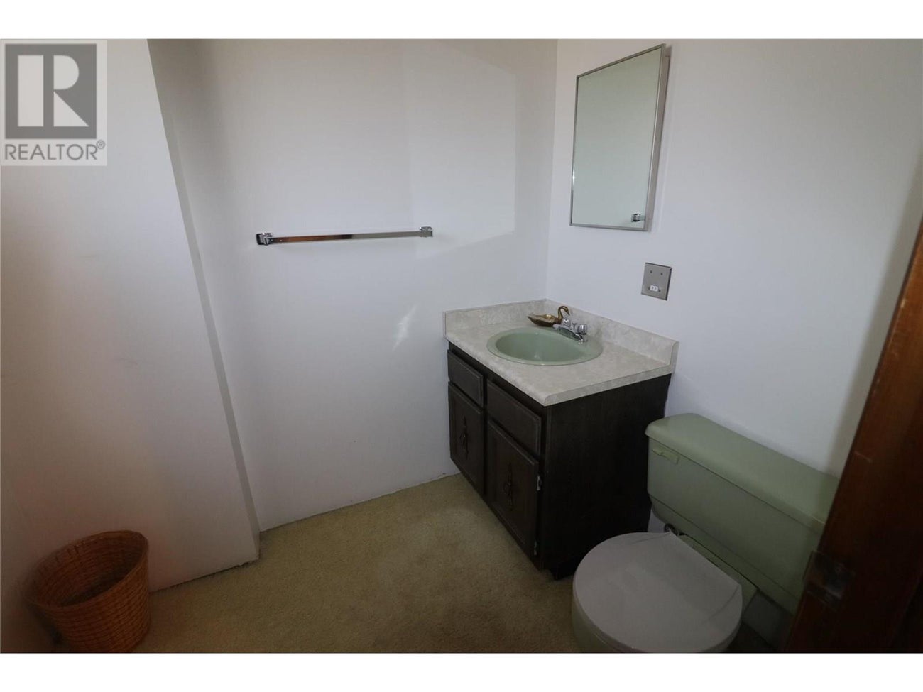5750 Reservoir Road - Grand Forks House for Sale, 4 Bedrooms (10355821) #8